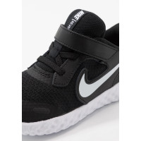 Zapas Nike Revolution 5 Para Niños en Negro 